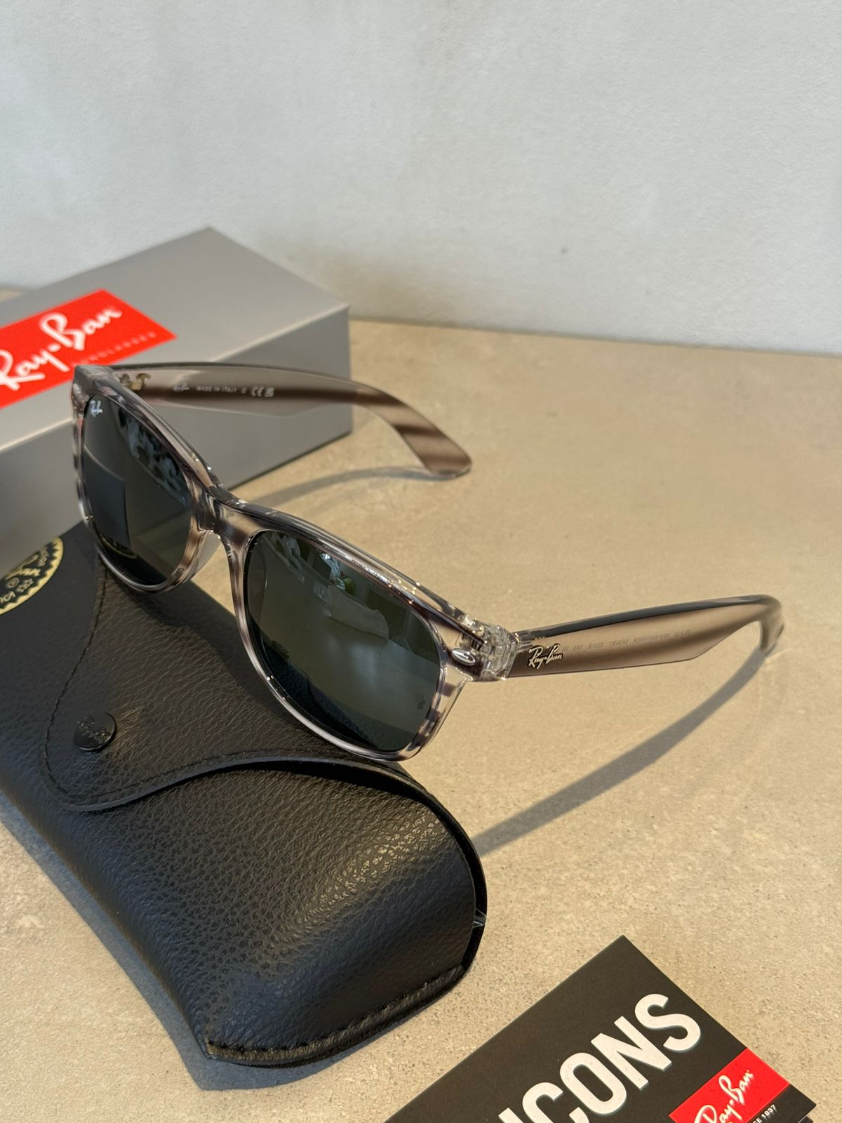 Lentes New Wayfarer transp 7184