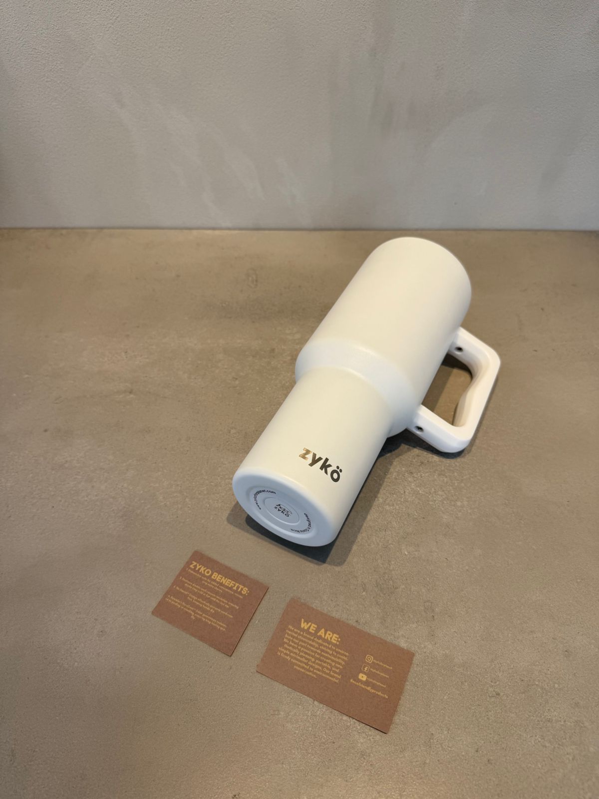 Zyko TÉRMICO 40oz - Blanco -7090