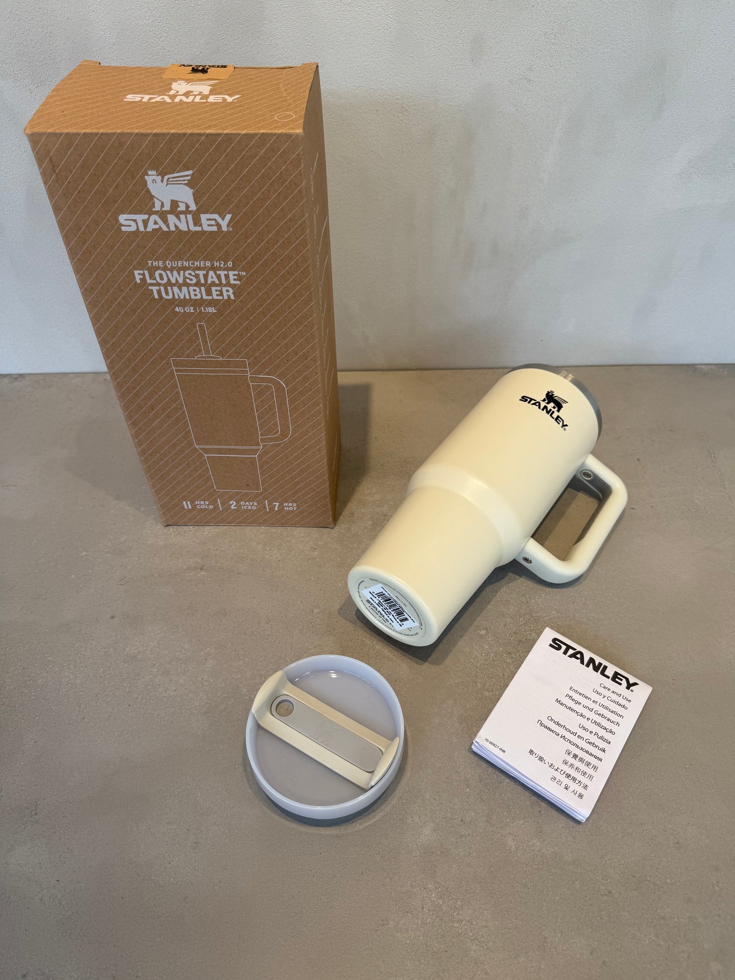 Stanley 40oz Crema-Hueso 7048