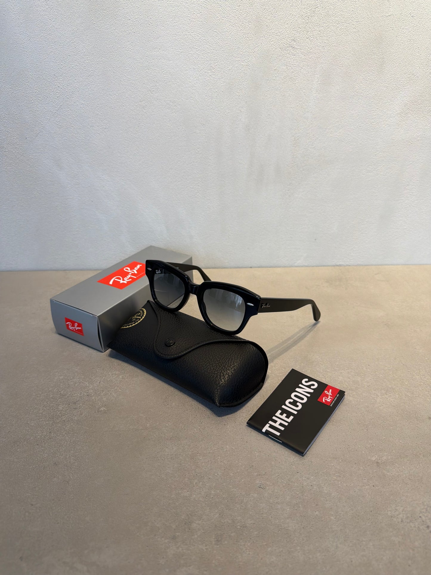 RAYBAN STATE STREET Gradient Blue Polished Black - 7167