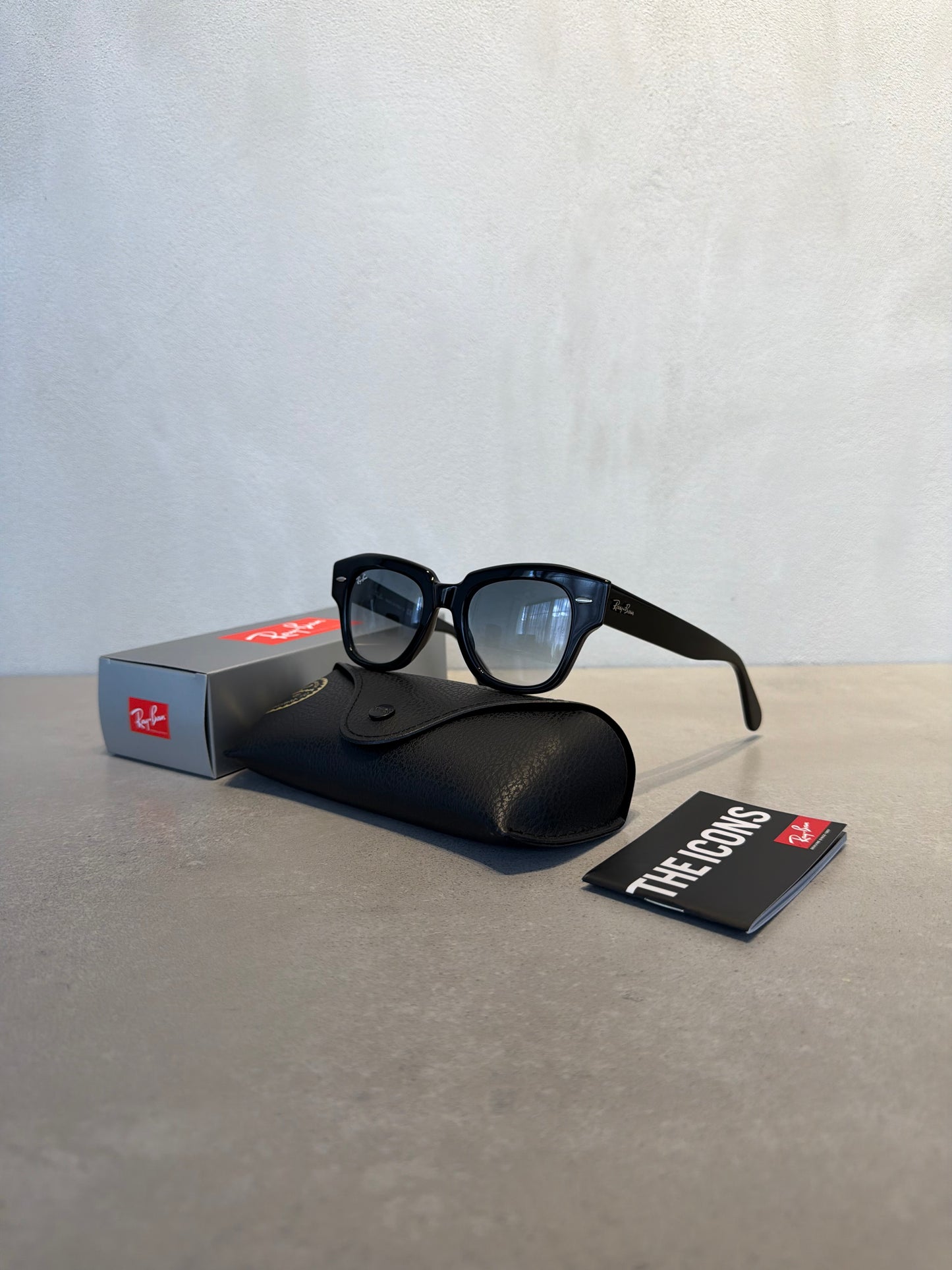 RAYBAN STATE STREET Gradient Blue Polished Black - 7167