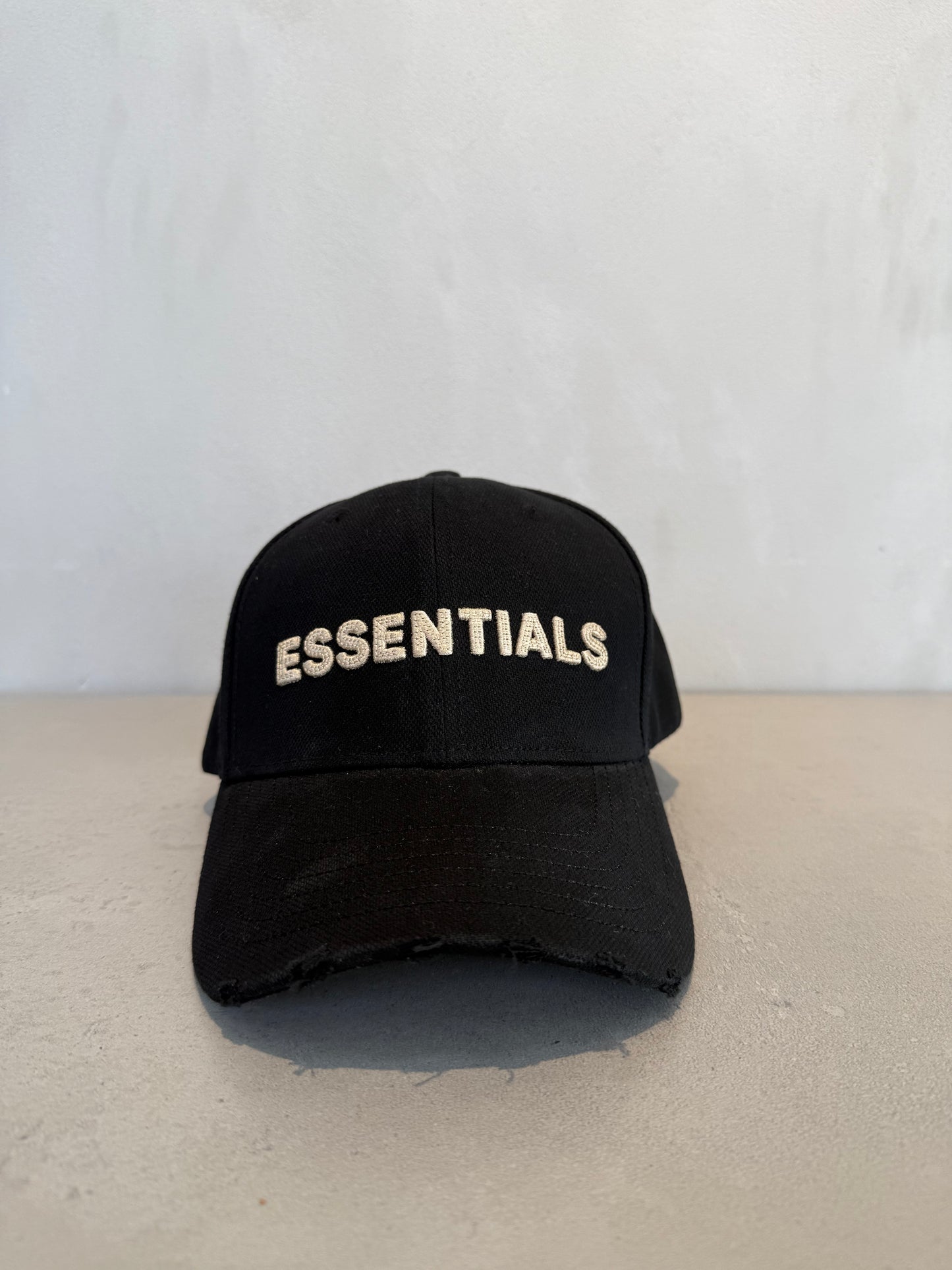 Gorra ESSENTIALS DUPE - Negra - 7125