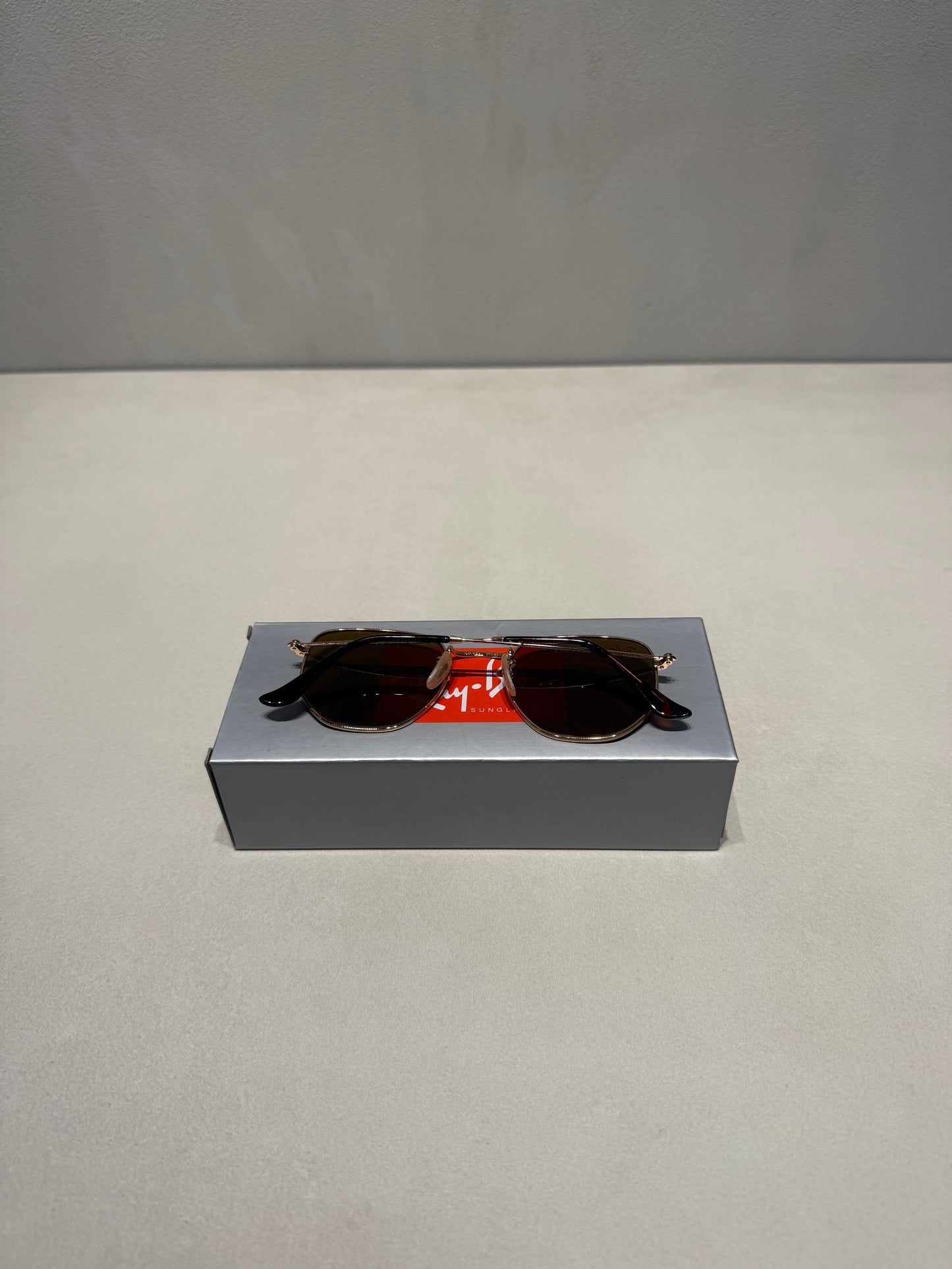 RAYBAN Hexagonal Arista Brown -7017