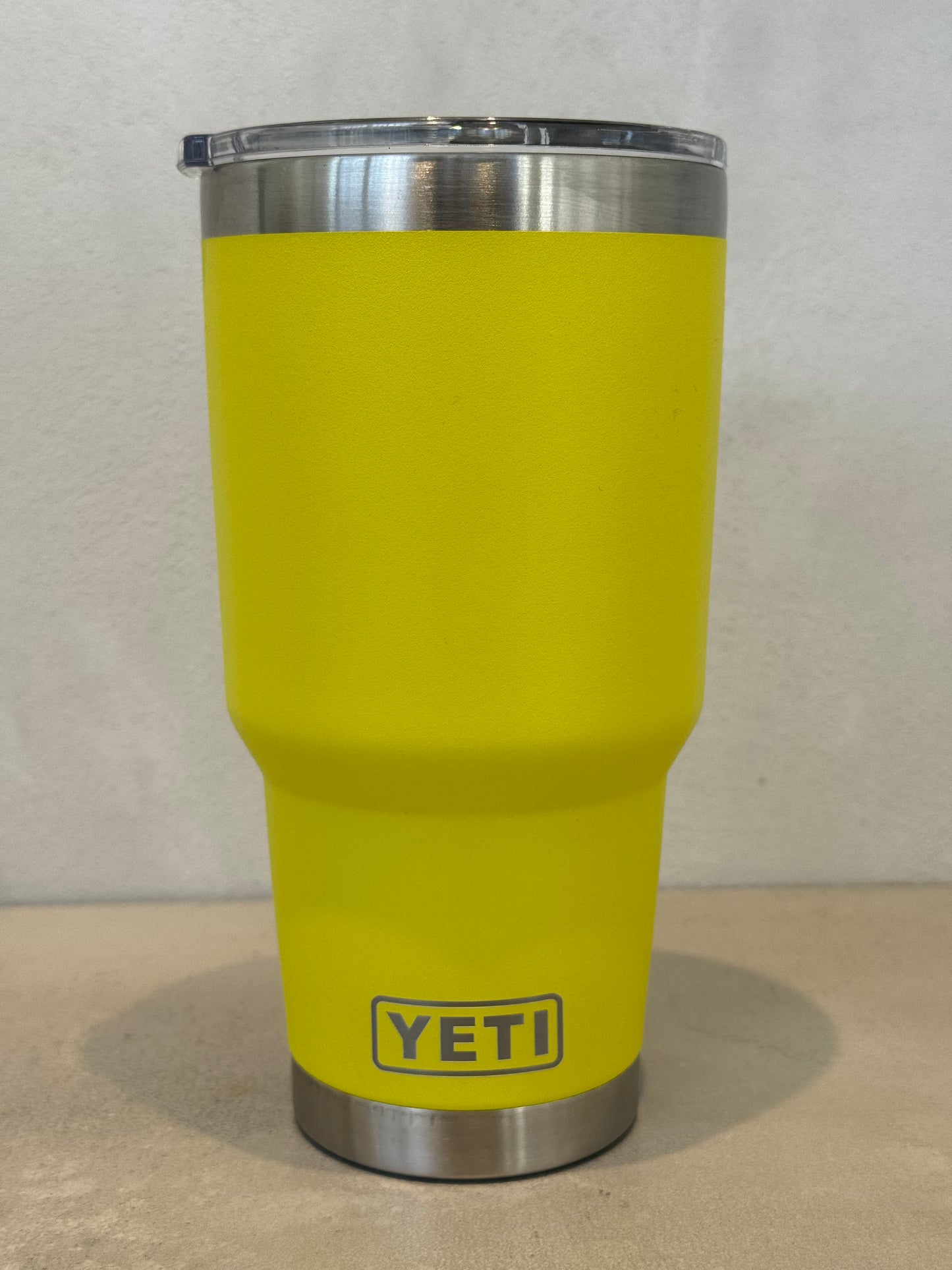 Vaso YETI tumbler de 30 onzas - Amarillo -7056