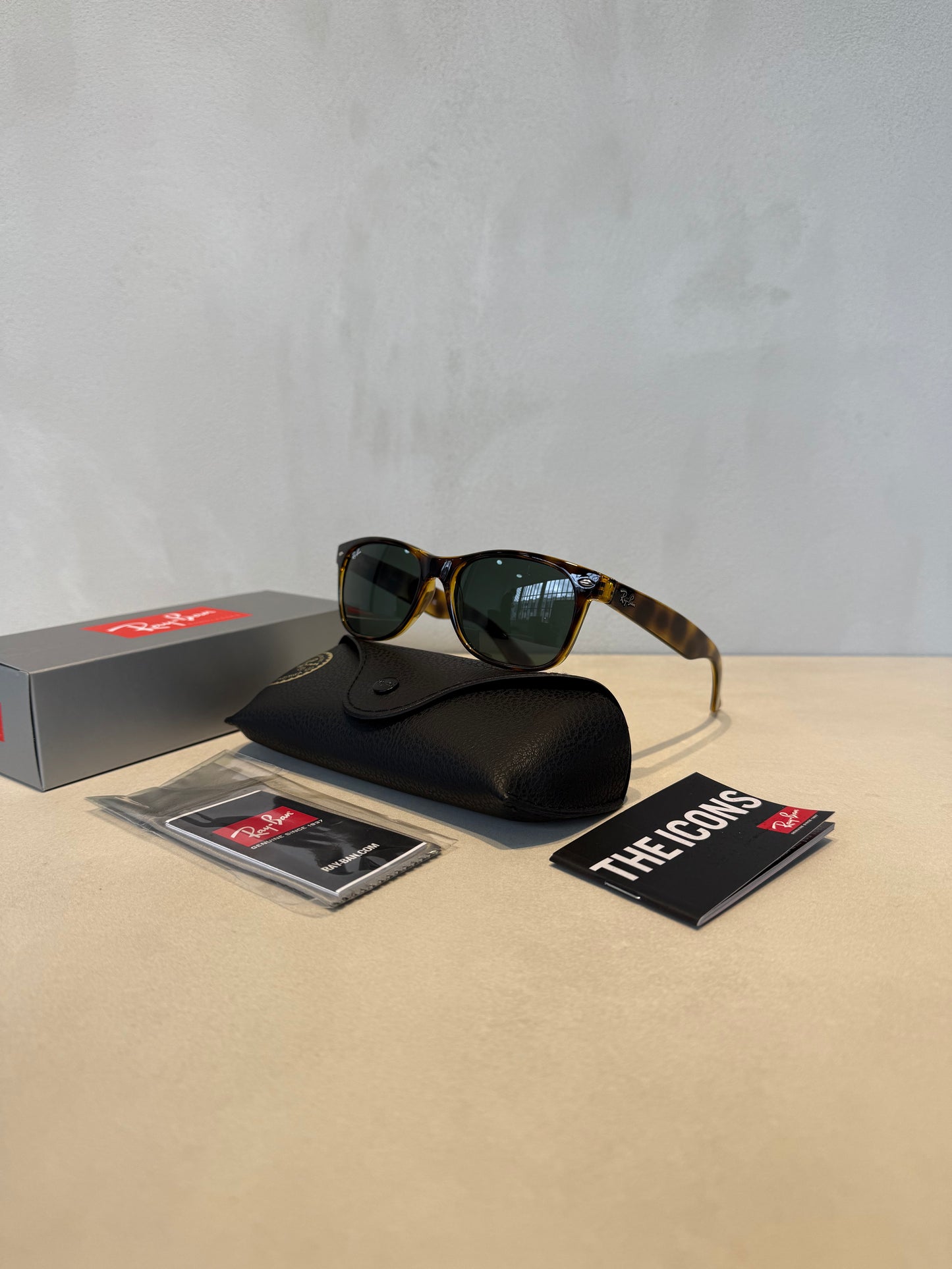 RAYBAN New Wayfarer Tortoise Polarized Green -7027