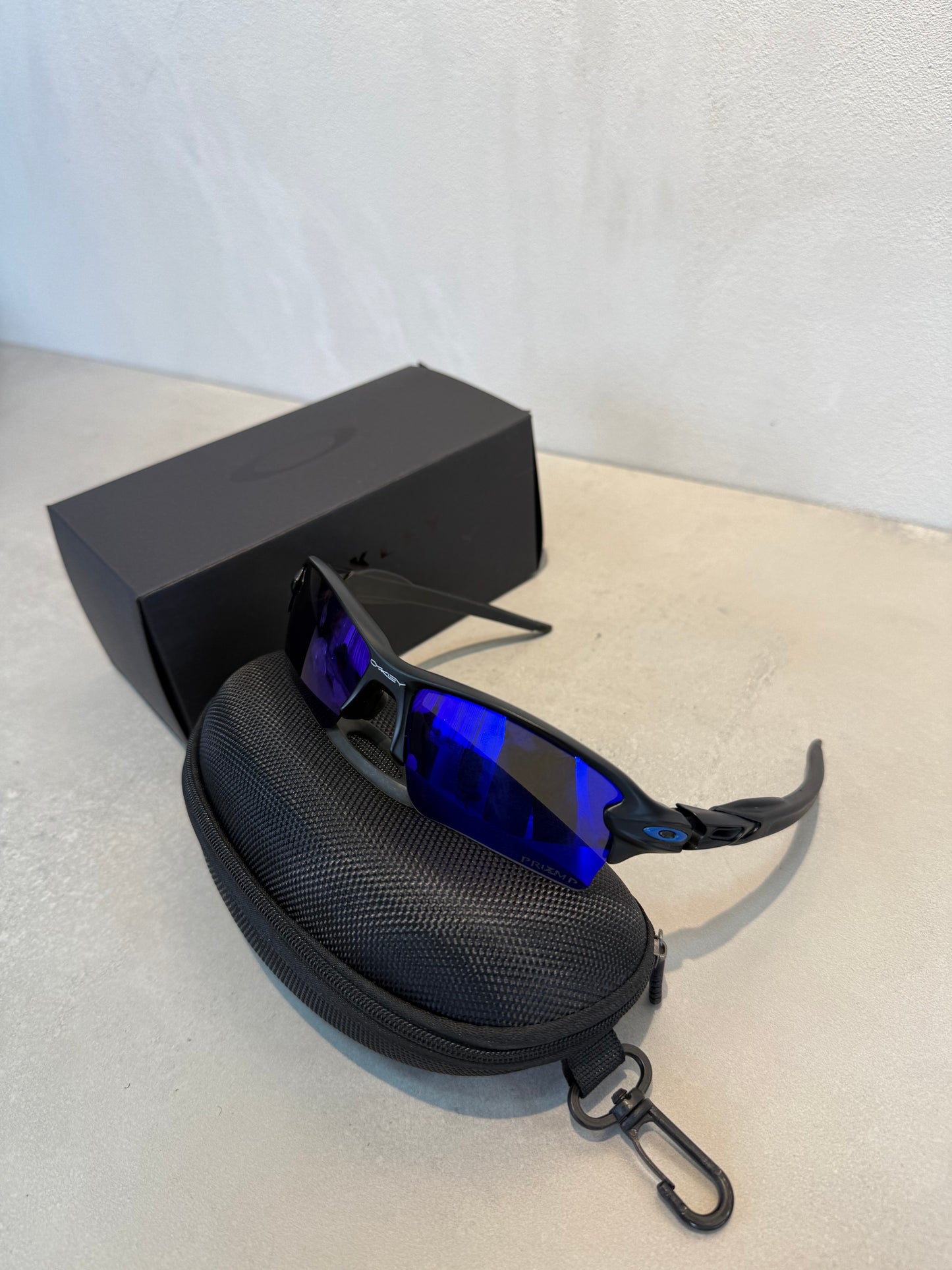 Lentes OAK azul y negro 7202