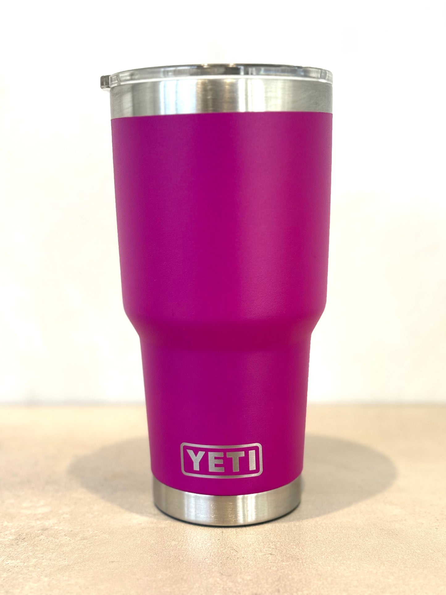Vaso YETI tumbler de 30 onzas - Morado -7062