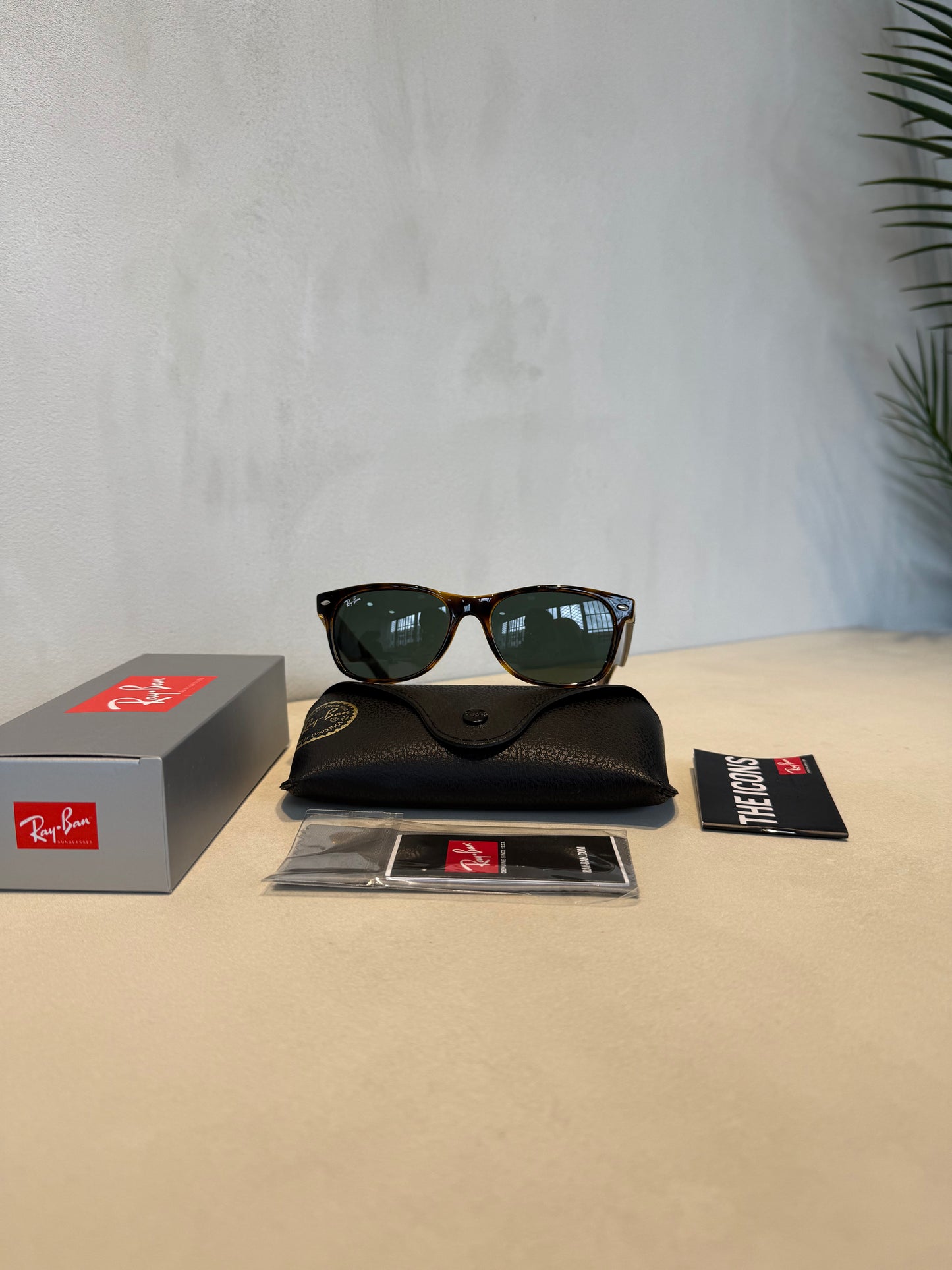 RAYBAN New Wayfarer Tortoise Polarized Green -7027